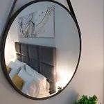 House Close To The Centre! Apartman *